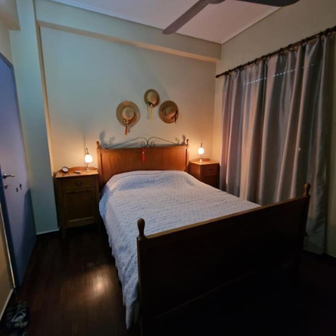 Classic Apartment In 칼라마타 외부 사진