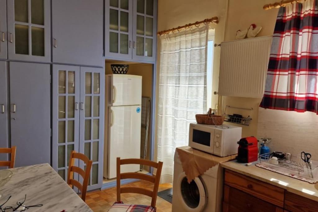Classic Apartment In 칼라마타 외부 사진