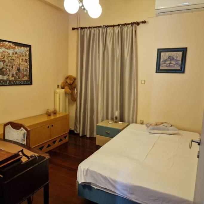 Classic Apartment In 칼라마타 외부 사진