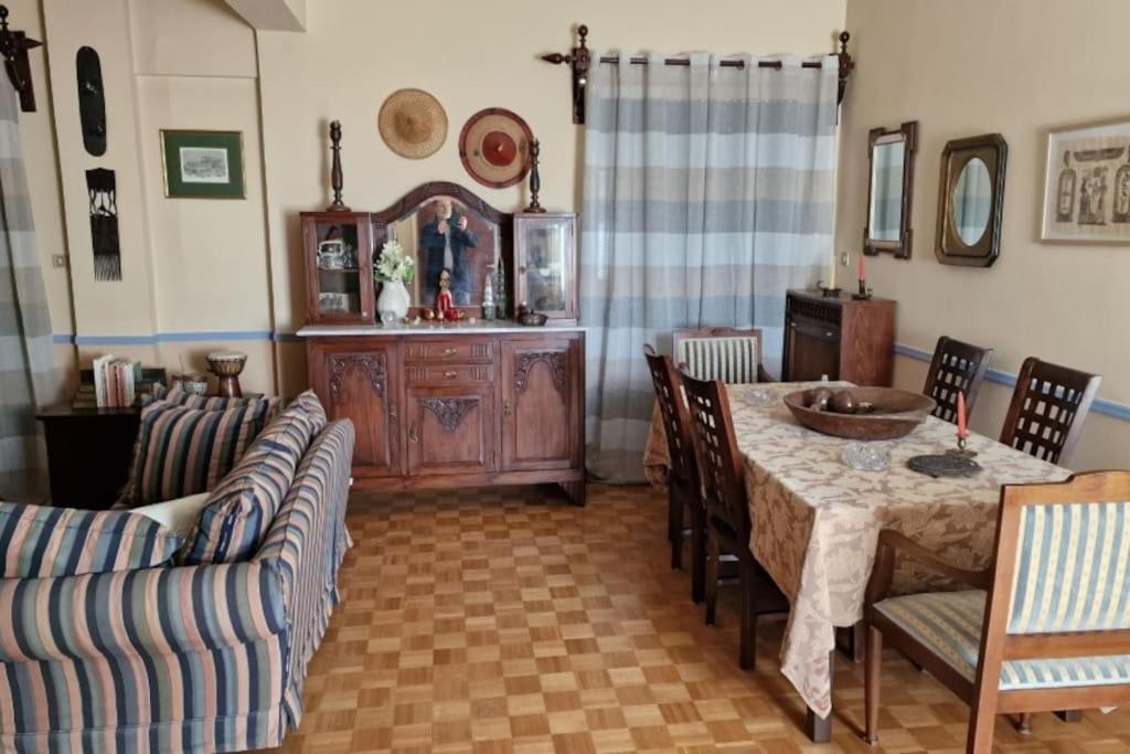 Classic Apartment In 칼라마타 외부 사진
